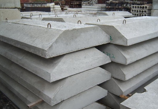 Фундаментные подушки - размеры по ГОСТ, подсыпка, песчаная и бетонная подготовка 4