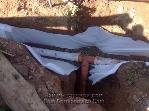 Самодельный отвод из дренажа в коллекторный колодец