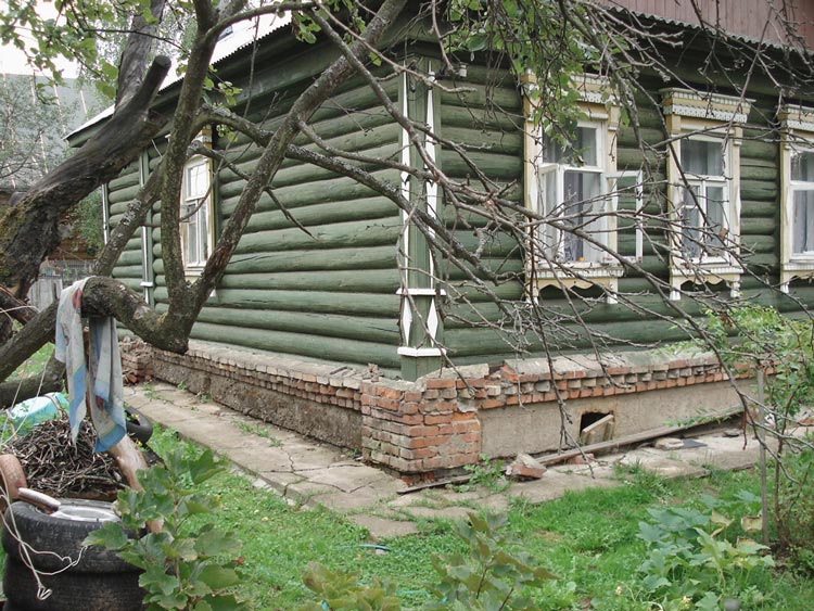 Как подлить фундамент под старый деревянный дом