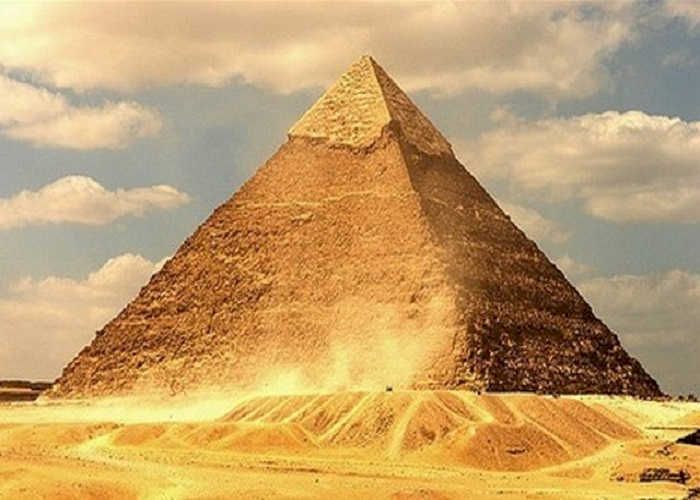 Пирамида-Хеопса
